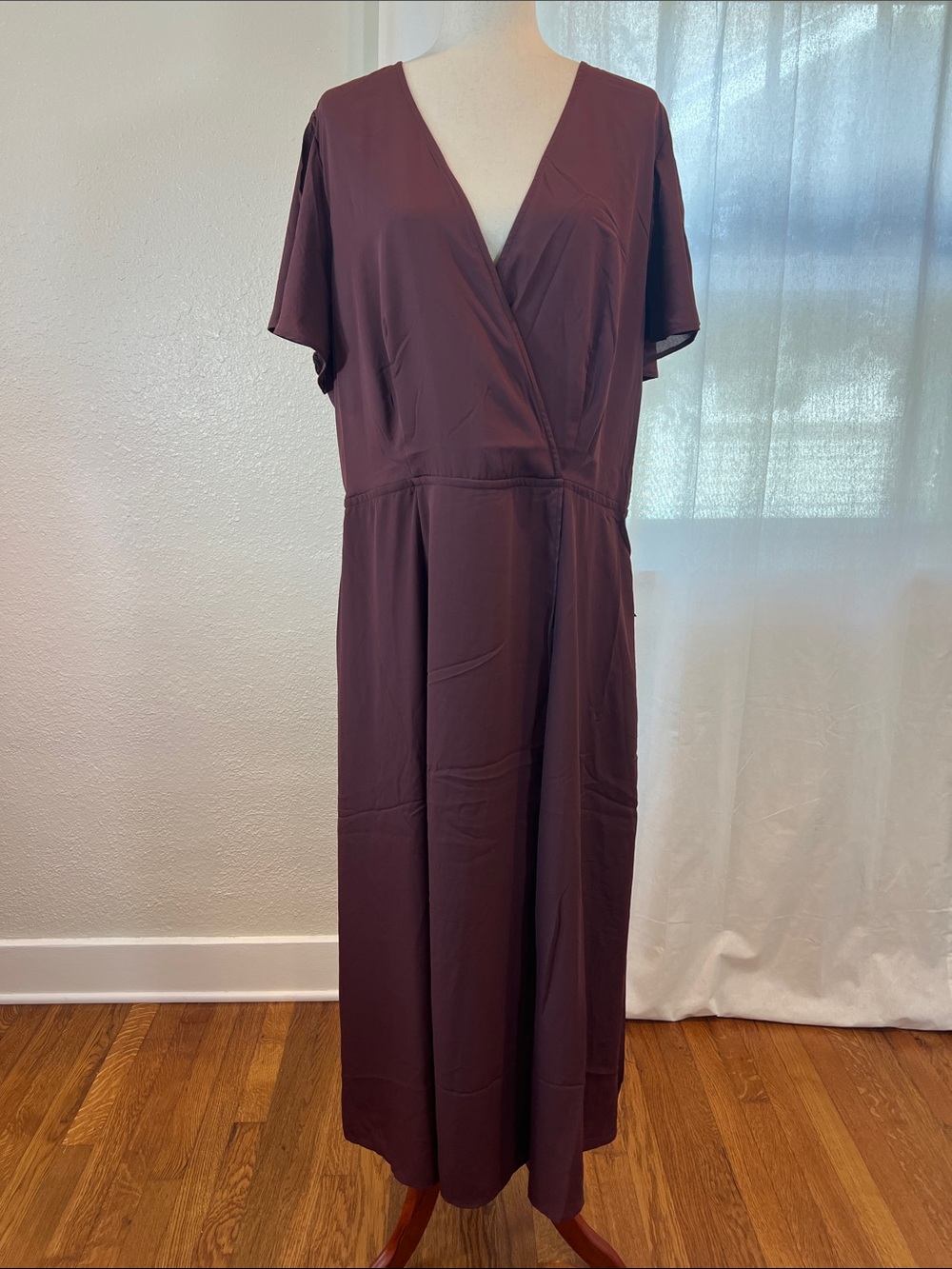 Love By Design Plum Wrap Maxi Dress. Size 2X. NWT